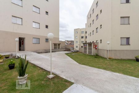 Área Externa de apartamento à venda com 3 quartos, 57m² em Vila Santa Teresinha, São Paulo