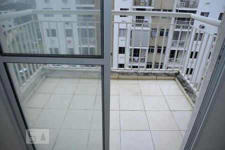 varanda da Sala de apartamento para alugar com 2 quartos, 48m² em Anil, Rio de Janeiro