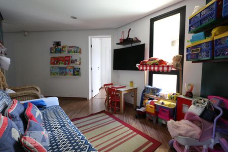 saleta de apartamento à venda com 4 quartos, 215m² em Vila Suzana, São Paulo