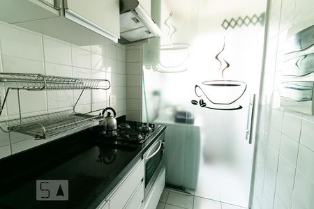 Cozinha - Armários de apartamento para alugar com 2 quartos, 74m² em Água Verde, Curitiba