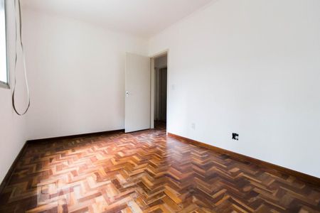 Quarto 1 de apartamento para alugar com 2 quartos, 80m² em Azenha, Porto Alegre