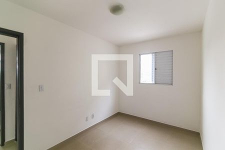 Quarto 1 de apartamento para alugar com 2 quartos, 50m² em Jardim Boa Vista (zona Oeste), Taboão da Serra