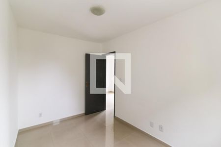 Quarto 1 de apartamento para alugar com 2 quartos, 50m² em Jardim Boa Vista (zona Oeste), Taboão da Serra