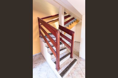 Escada de casa à venda com 3 quartos, 279m² em Jardim do Sol, Campinas