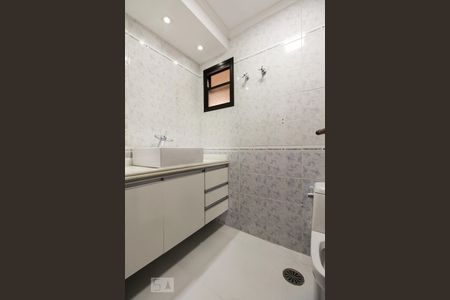 Banheiro  de apartamento à venda com 3 quartos, 126m² em Vila Regente Feijó, São Paulo