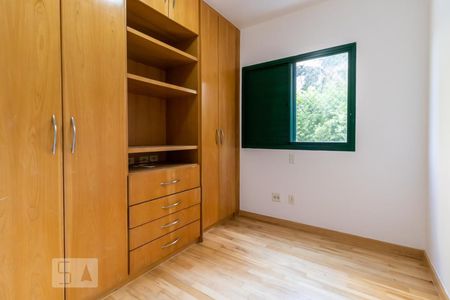 Quarto 1 de apartamento para alugar com 3 quartos, 90m² em Alphaville Industrial, Barueri
