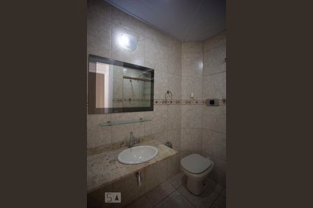 Banheiro de apartamento à venda com 2 quartos, 70m² em Centro, Niterói