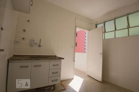 Cozinha de apartamento para alugar com 1 quarto, 63m² em Bela Vista, São Paulo