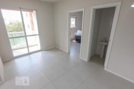 Sala de apartamento para alugar com 1 quarto, 48m² em Praia Comprida, São José