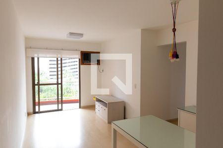 Sala de apartamento para alugar com 3 quartos, 70m² em Cristo Redentor, Porto Alegre