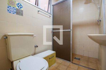 Banheiro de apartamento à venda com 1 quarto, 62m² em Centro, Campinas