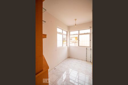 Sala de apartamento à venda com 3 quartos, 75m² em Paraíso, Belo Horizonte