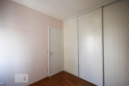 Quarto de apartamento para alugar com 2 quartos, 59m² em Vila Suzana, São Paulo