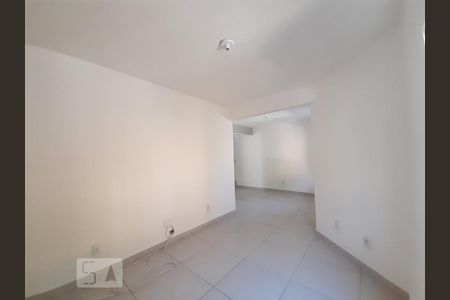 Sala de casa à venda com 2 quartos, 80m² em Pilares, Rio de Janeiro