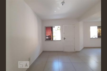 Sala de casa à venda com 2 quartos, 80m² em Pilares, Rio de Janeiro