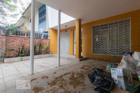 Casa à venda com 156m², 3 quartos e 2 vagas Casa à venda com 156m², 3 quartos e 2 vagasGaragem