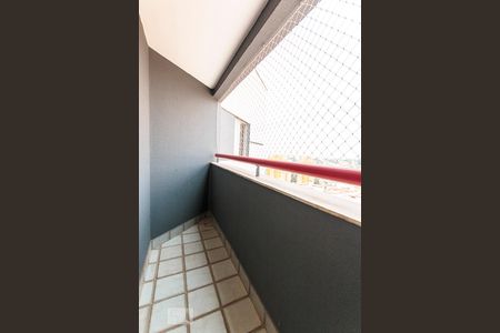 Sacada de apartamento à venda com 2 quartos, 63m² em Novo Taquaral, Campinas