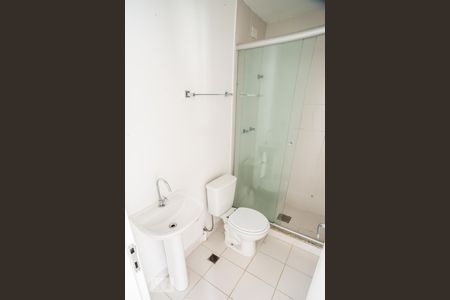 Banheiro de apartamento à venda com 3 quartos, 69m² em Jardim Carvalho, Porto Alegre