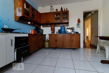 Cozinha 1 de casa à venda com 3 quartos, 201m² em Jardim Cotinha, São Paulo