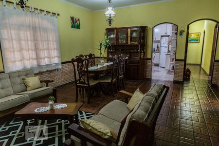 Sala de casa à venda com 3 quartos, 120m² em Vila Campanela, São Paulo