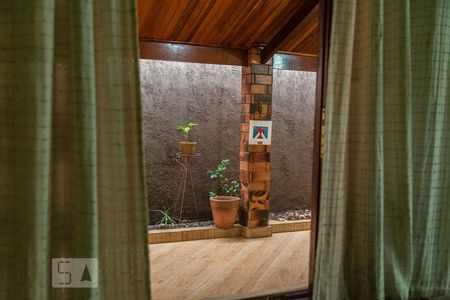 Vista Sala de casa à venda com 3 quartos, 120m² em Vila Campanela, São Paulo