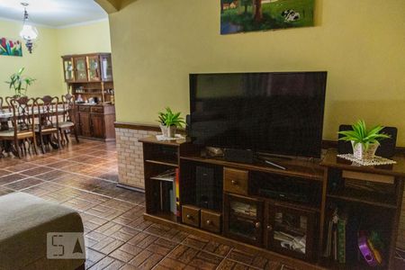 Sala de casa à venda com 3 quartos, 120m² em Vila Campanela, São Paulo