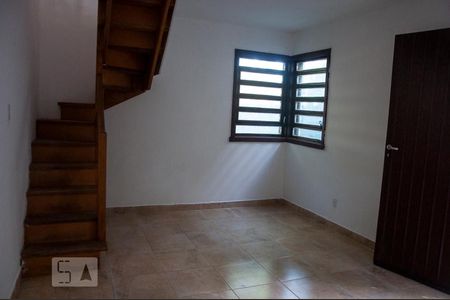 Quarto de kitnet/studio à venda com 1 quarto, 56m² em Vila Conceição, Porto Alegre