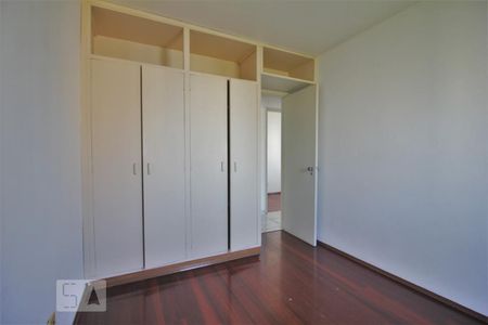 Quarto 1 de apartamento para alugar com 3 quartos, 73m² em Vila Suzana, São Paulo