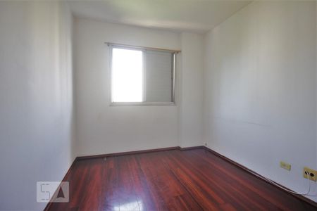 Quarto 1 de apartamento para alugar com 3 quartos, 73m² em Vila Suzana, São Paulo