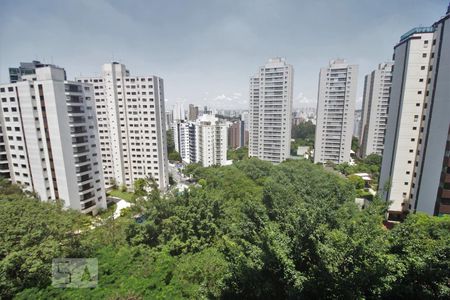 Vista da varanda de apartamento para alugar com 3 quartos, 73m² em Vila Suzana, São Paulo