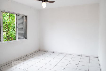 QUARTO 2 de casa à venda com 4 quartos, 160m² em Vila União, São Paulo