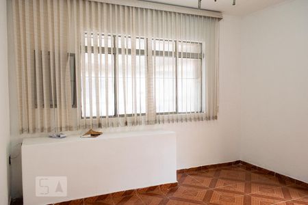 SALA de casa para alugar com 4 quartos, 160m² em Vila União, São Paulo