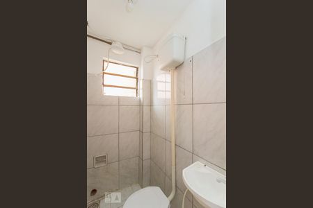 Banheiro de apartamento à venda com 1 quarto, 26m² em Niterói, Canoas
