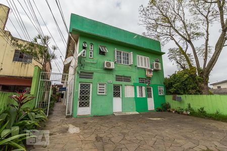 Fachada de apartamento à venda com 1 quarto, 26m² em Niterói, Canoas