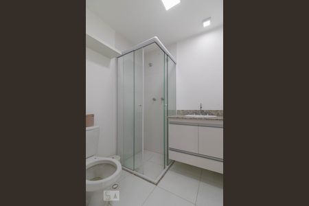 Banheiro de apartamento para alugar com 1 quarto, 36m² em Tamboré, Barueri