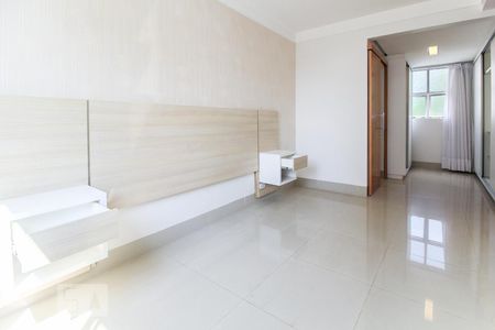 Quarto 2 (suíte) de apartamento para alugar com 2 quartos, 68m² em Setor Bueno, Goiânia