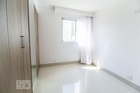 Quarto 1 de apartamento para alugar com 2 quartos, 68m² em Setor Bueno, Goiânia
