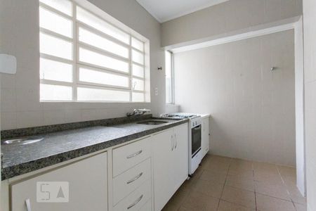 Cozinha de apartamento à venda com 3 quartos, 157m² em Independência, Porto Alegre