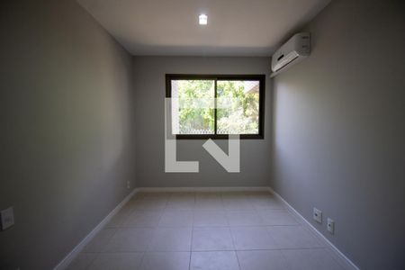 Suíte de apartamento à venda com 2 quartos, 75m² em Recreio dos Bandeirantes, Rio de Janeiro