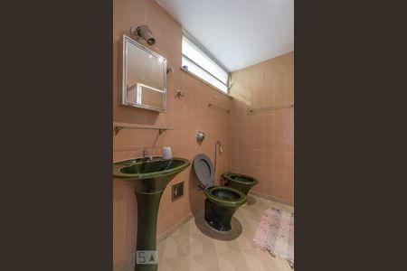Banheiro de apartamento à venda com 3 quartos, 80m² em Boa Viagem, Niterói