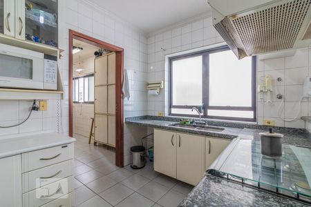 Apartamento à venda com 140m², 3 quartos e 3 vagas Apartamento à venda com 140m², 3 quartos e 3 vagasCozinha