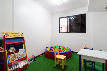 Apartamento à venda com 140m², 3 quartos e 3 vagas Apartamento à venda com 140m², 3 quartos e 3 vagasBrinquedoteca