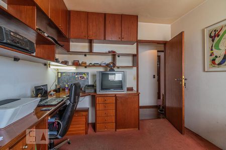 Apartamento à venda com 140m², 3 quartos e 3 vagas Apartamento à venda com 140m², 3 quartos e 3 vagasQuarto 3