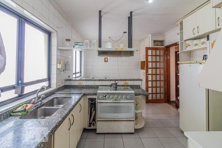 Apartamento à venda com 140m², 3 quartos e 3 vagas Apartamento à venda com 140m², 3 quartos e 3 vagasCozinha