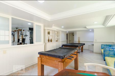 Apartamento à venda com 140m², 3 quartos e 3 vagas Apartamento à venda com 140m², 3 quartos e 3 vagasSalão de Jogos