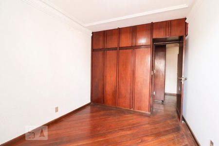 Quarto 1 de apartamento para alugar com 3 quartos, 146m² em Setor Central, Goiânia