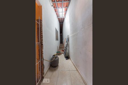 Quintal de casa à venda com 3 quartos, 160m² em Jardim São Fernando, Campinas