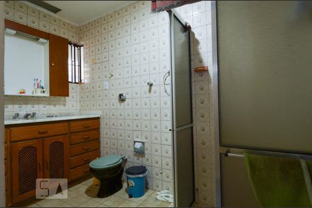 Banheiro de casa à venda com 3 quartos, 102m² em Santa Tereza, Porto Alegre