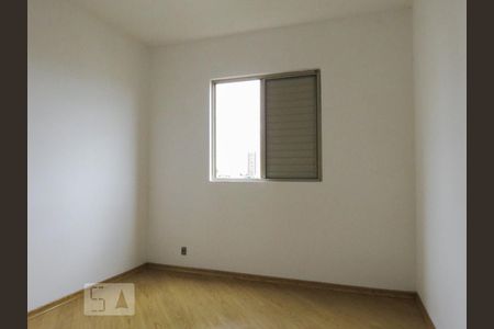 Quarto 2 de apartamento para alugar com 3 quartos, 64m² em Vila Butantã, São Paulo