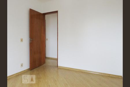 Quarto 2 de apartamento para alugar com 3 quartos, 64m² em Vila Butantã, São Paulo